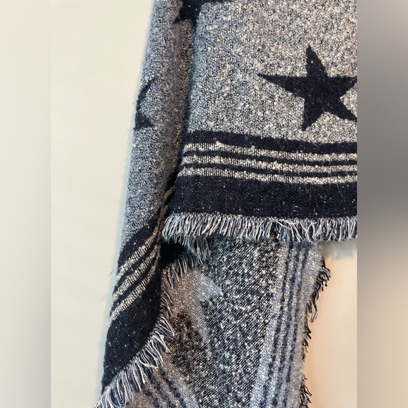 Blue Star Poncho Scarf Wrap - Picture 5 of 7